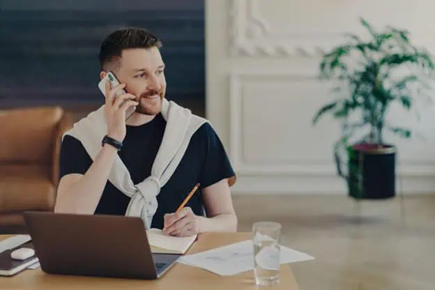 man wondering can you sell the house on mortgage
