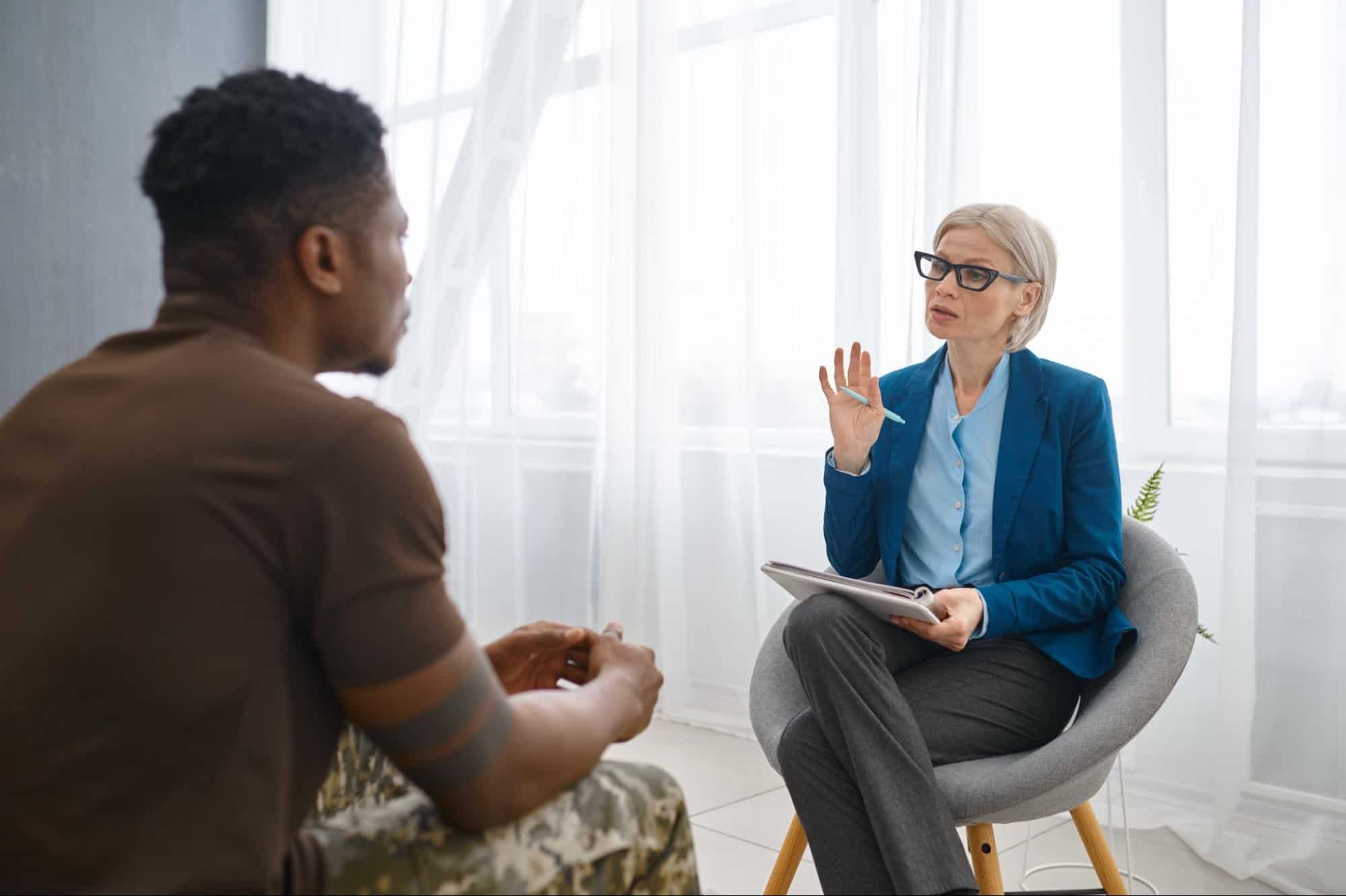 client discussing with mortgage lender for bad credit history